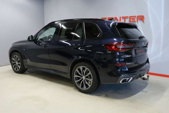 bmw-x5-elektrisitetbensin-2020-big-3