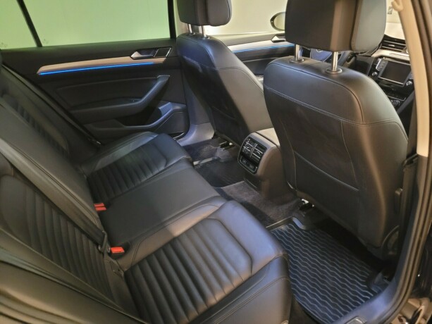 volkswagen-passat-elektrisitetbensin-2017-big-14