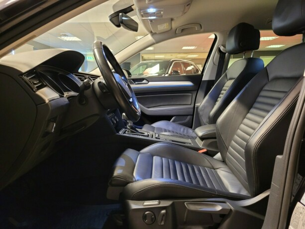 volkswagen-passat-elektrisitetbensin-2017-big-21