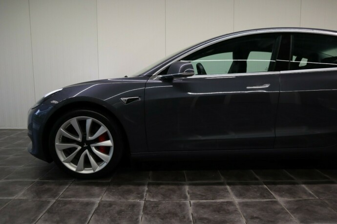 tesla-model-3-elektrisitet-2019-big-4