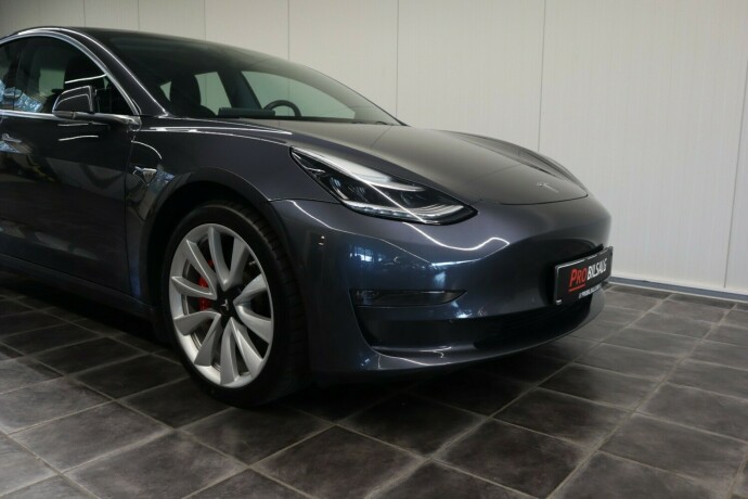 tesla-model-3-elektrisitet-2019-big-36