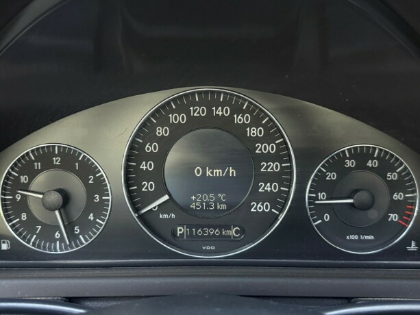 mercedes-benz-clk-bensin-2008-big-21