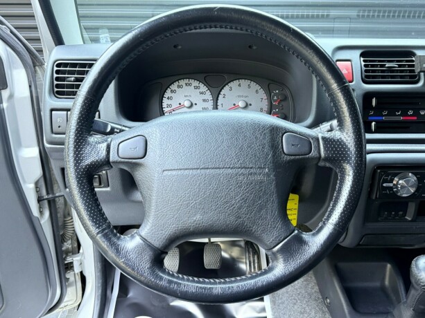 suzuki-jimny-bensin-2004-big-11