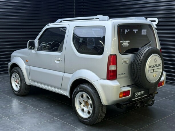 suzuki-jimny-bensin-2004-big-1