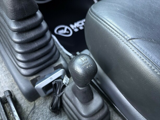 suzuki-jimny-bensin-2004-big-17