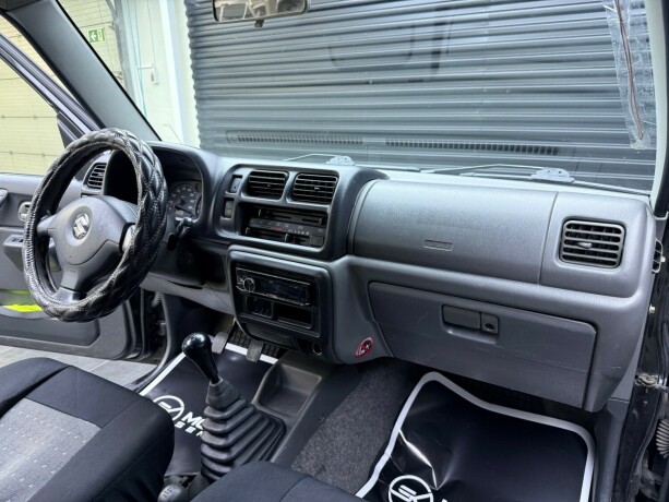suzuki-jimny-bensin-2001-big-12