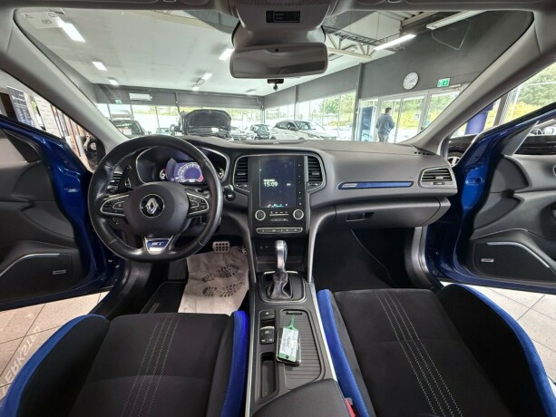 renault-megane-bensin-2018-big-13