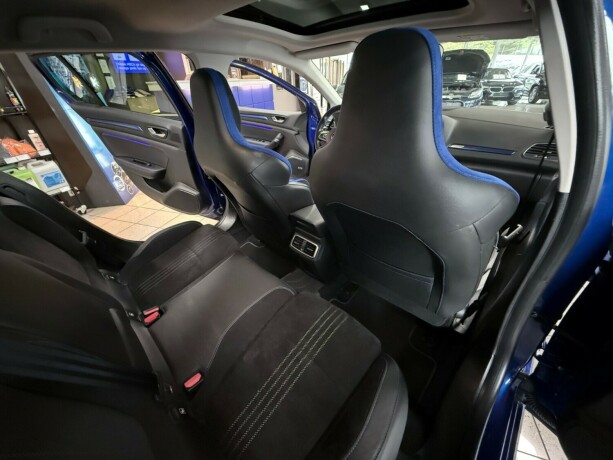 renault-megane-bensin-2018-big-36