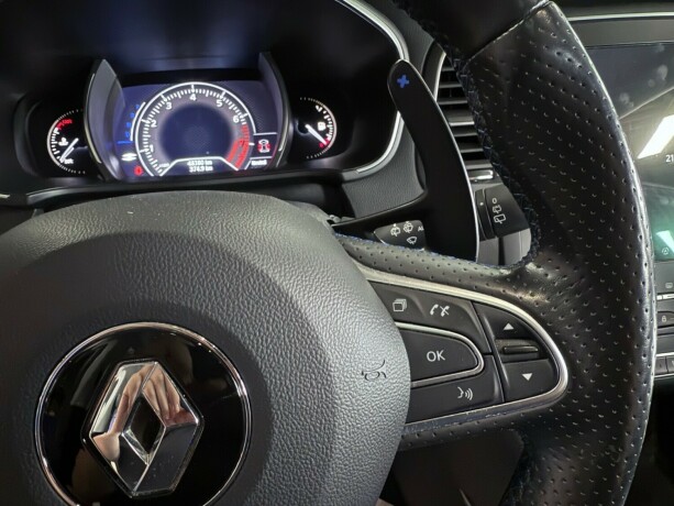 renault-megane-bensin-2018-big-16