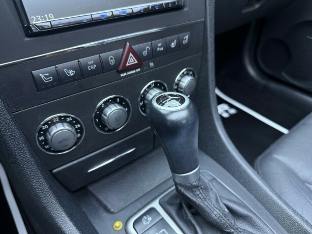 mercedes-benz-slk-bensin-2010-big-25