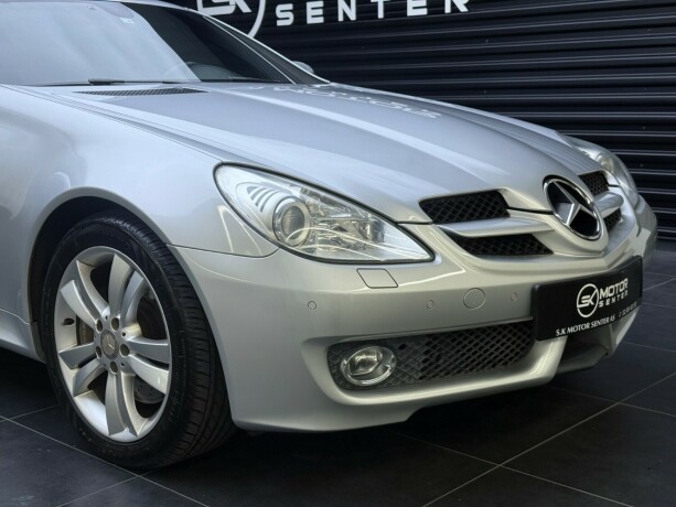 mercedes-benz-slk-bensin-2010-big-9