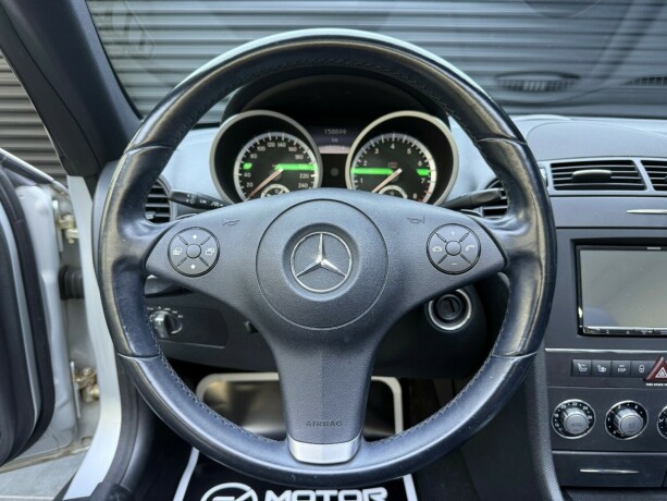 mercedes-benz-slk-bensin-2010-big-18
