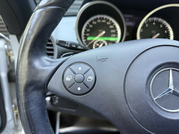 mercedes-benz-slk-bensin-2010-big-19