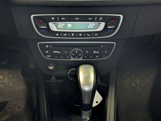 renault-megane-diesel-2011-big-18