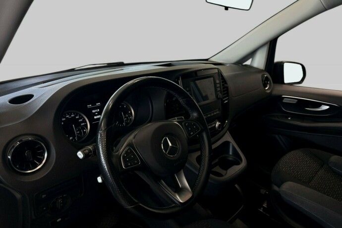 mercedes-benz-vito-diesel-2021-big-8