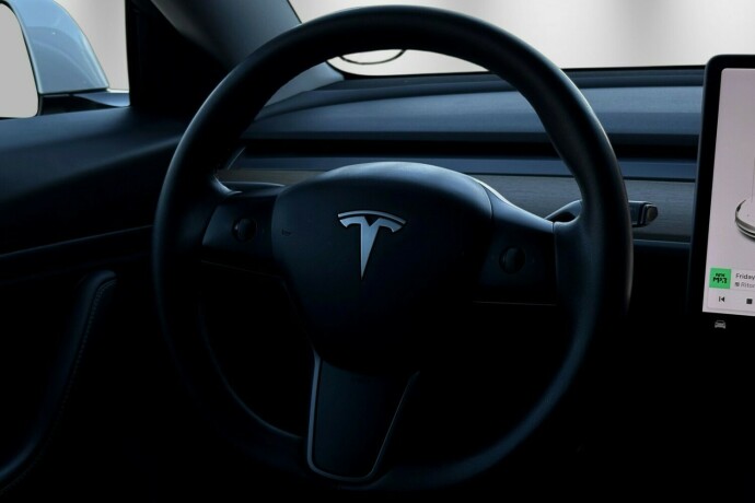 tesla-model-3-elektrisitet-2021-big-14