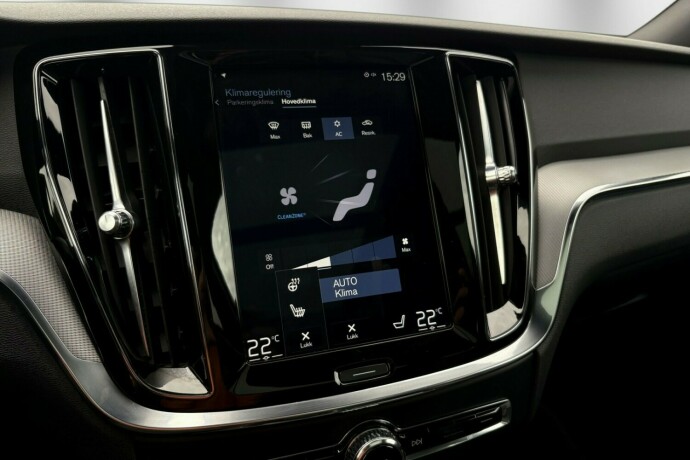volvo-v60-plug-in-petrol-2020-big-42