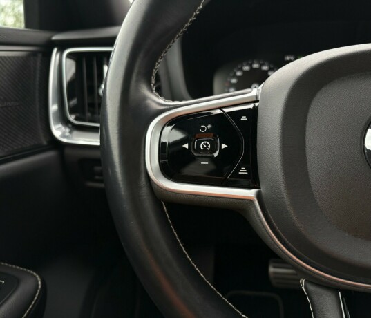 volvo-v60-plug-in-petrol-2020-big-19