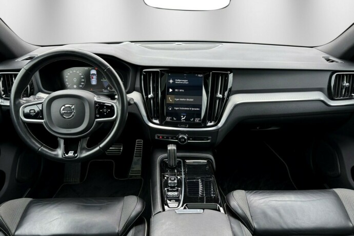 volvo-v60-plug-in-petrol-2020-big-15