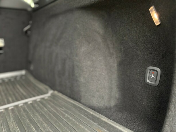 volvo-v60-plug-in-petrol-2020-big-13