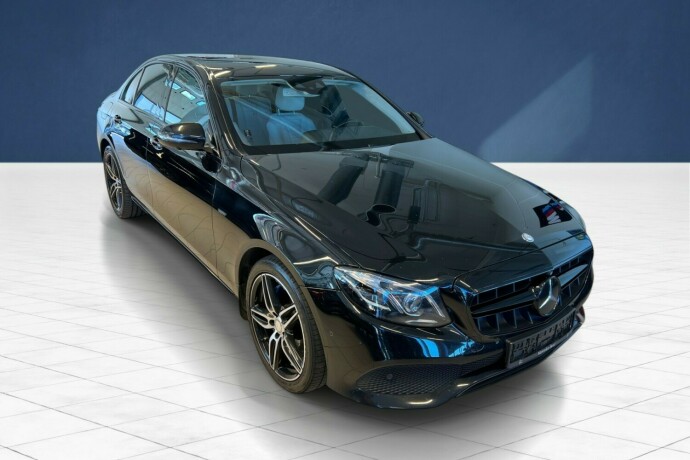 mercedes-benz-e-klasse-elektrisitetbensin-2017-big-0