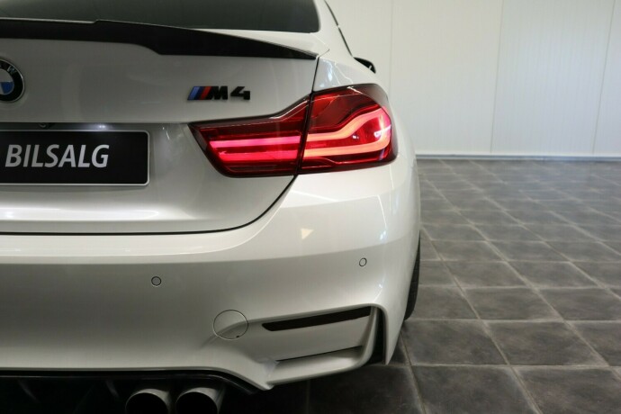 bmw-m4-bensin-2015-big-9