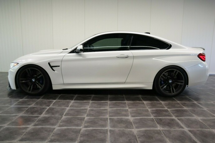 bmw-m4-bensin-2015-big-3