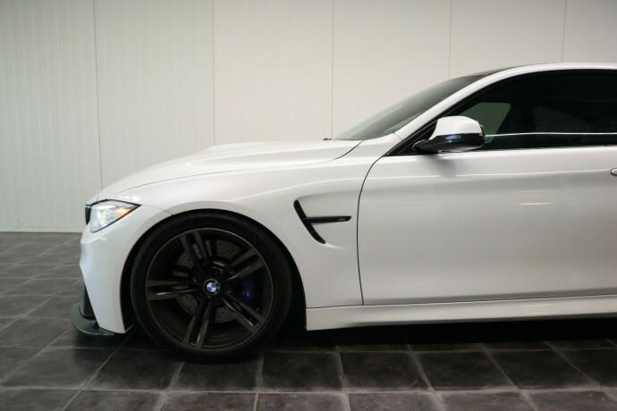 bmw-m4-bensin-2015-big-4