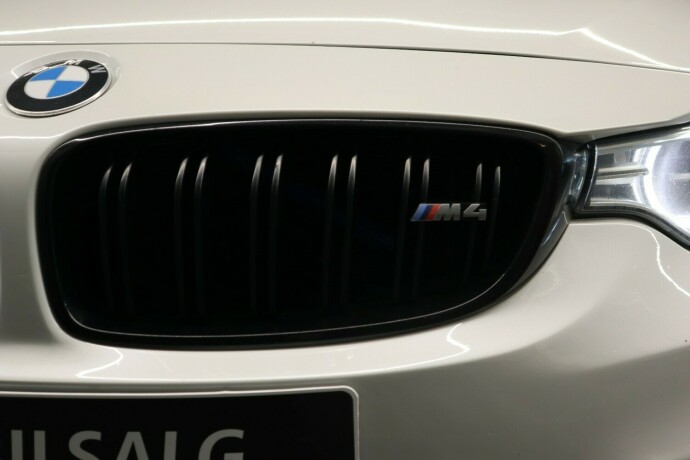 bmw-m4-bensin-2015-big-50