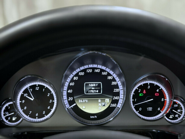mercedes-benz-e-klasse-diesel-2012-big-16
