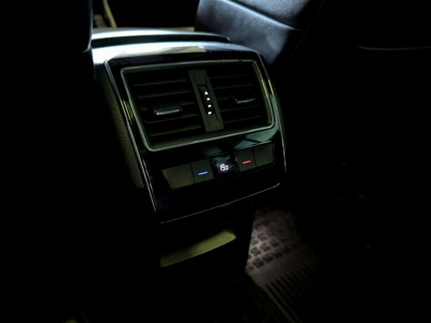 skoda-superb-diesel-2017-big-24