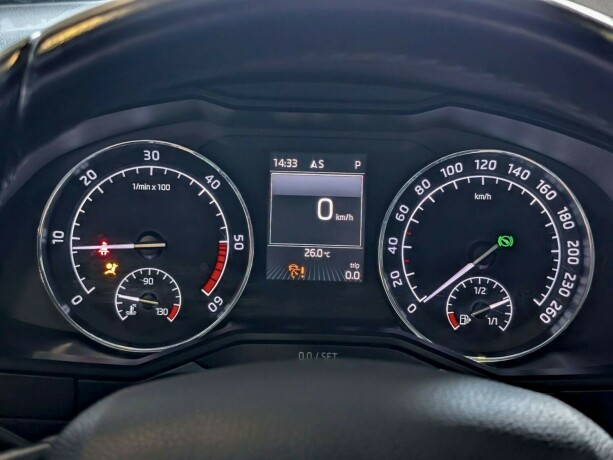 skoda-superb-diesel-2017-big-16