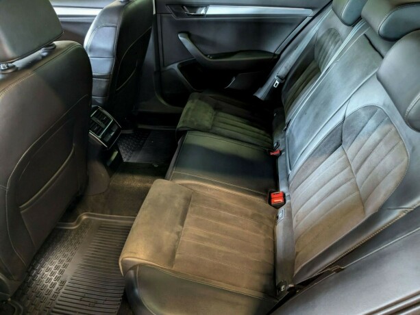 skoda-superb-diesel-2017-big-20