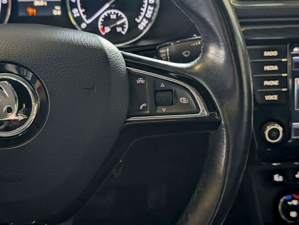 skoda-superb-diesel-2017-big-27