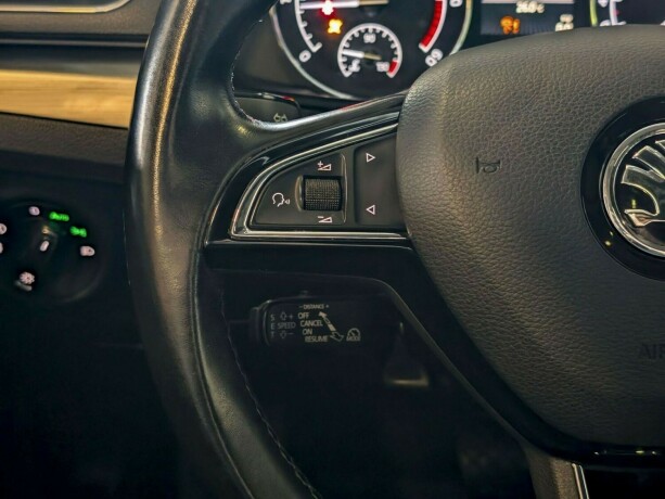 skoda-superb-diesel-2017-big-26