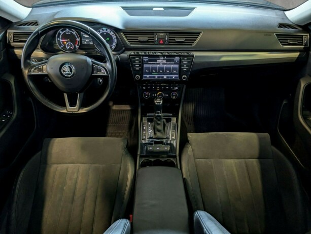 skoda-superb-diesel-2017-big-12