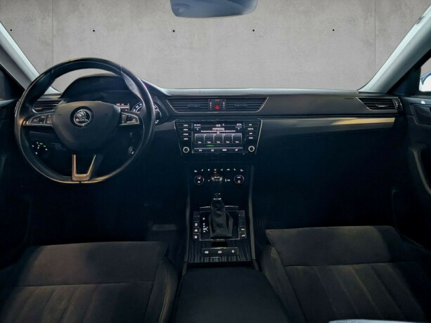 skoda-superb-diesel-2017-big-13