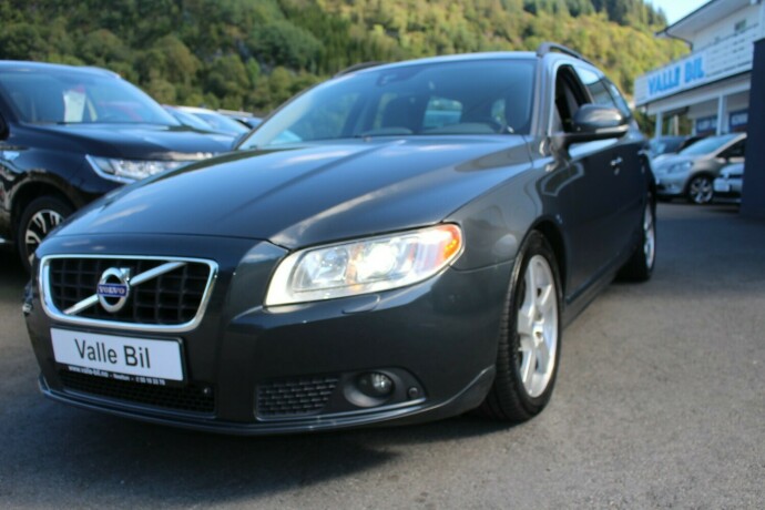 volvo-v70-diesel-2013-big-1