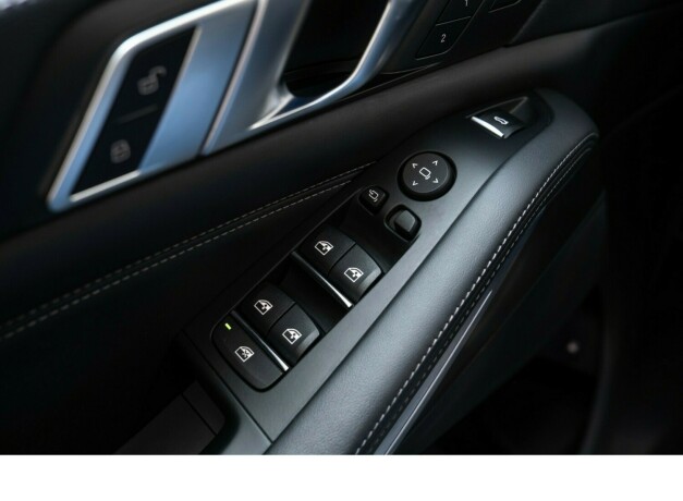 bmw-x5-elektrisitetbensin-2020-big-24