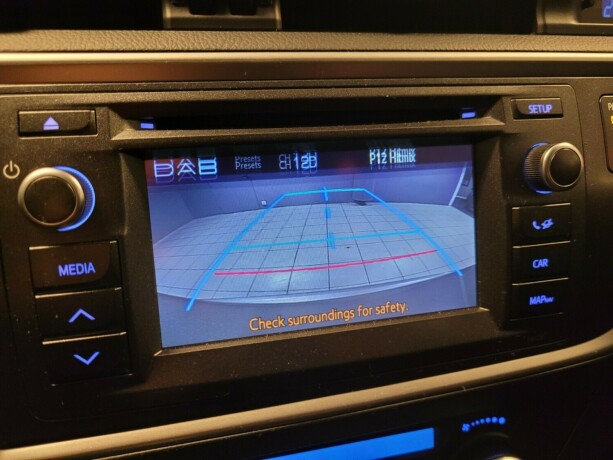 toyota-auris-bensin-2014-big-24