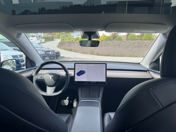 tesla-model-y-elektrisitet-2021-big-10