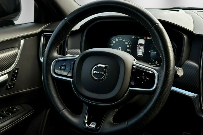 volvo-v90-elektrisitetbensin-2019-big-16