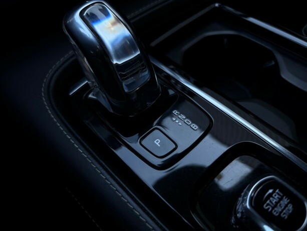 volvo-v90-elektrisitetbensin-2019-big-24