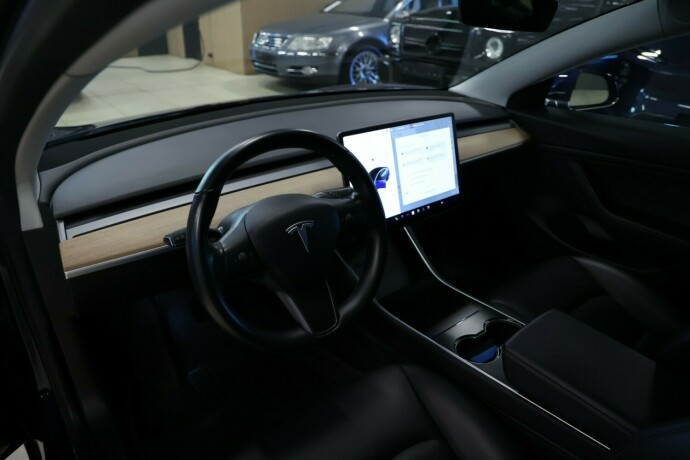 tesla-model-3-elektrisitet-2019-big-5