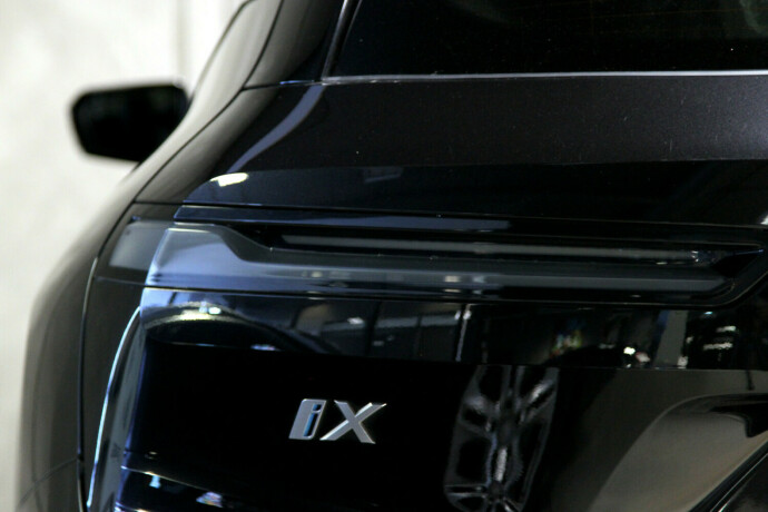 bmw-ix-xdrive-50-elektrisitet-2022-big-33