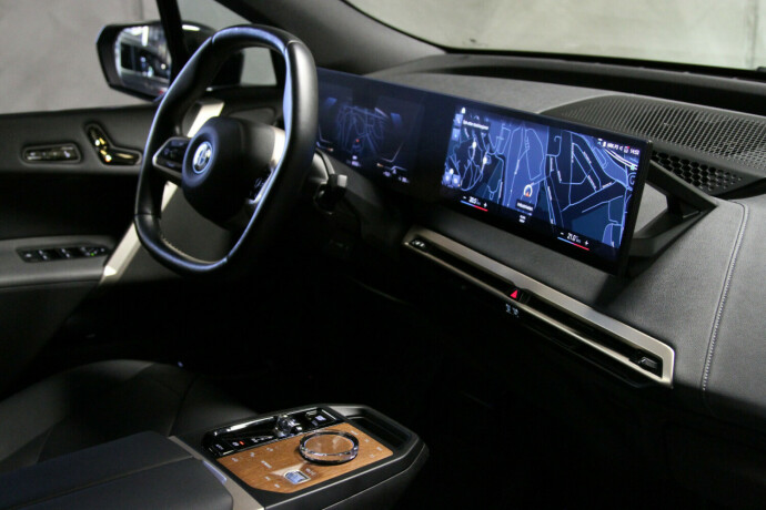 bmw-ix-xdrive-50-elektrisitet-2022-big-6