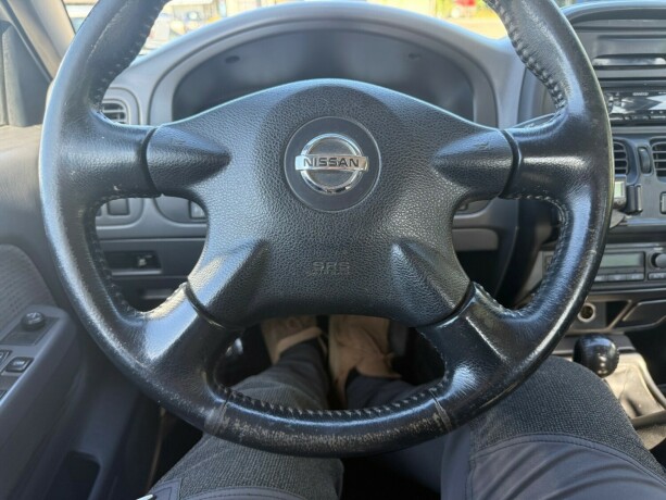 nissan-king-cab-diesel-2006-big-8