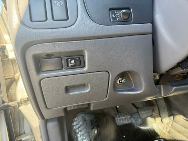 nissan-king-cab-diesel-2006-big-11