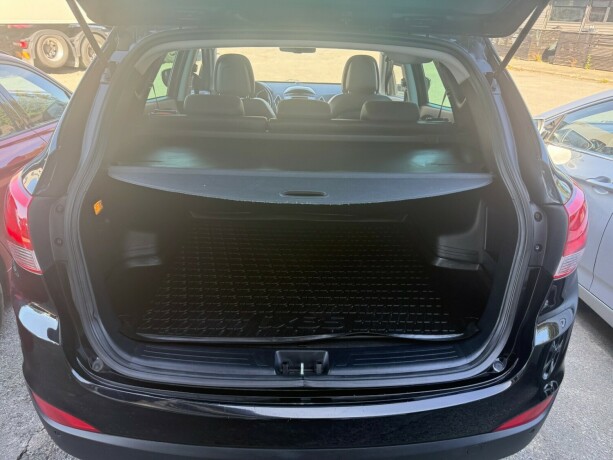 hyundai-ix35-diesel-2012-big-20