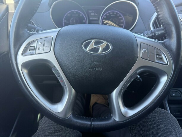 hyundai-ix35-diesel-2012-big-9